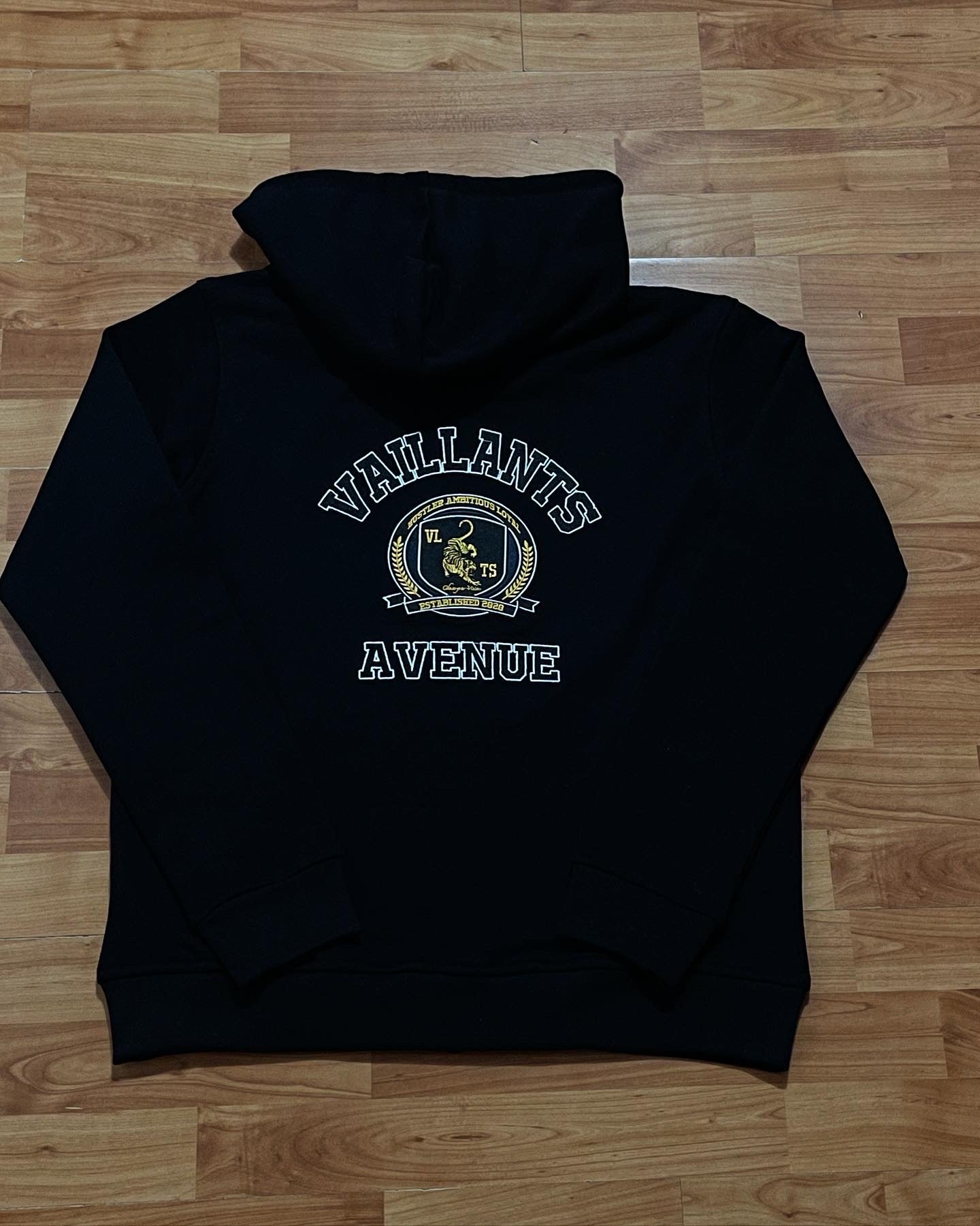 BLACK TRACKSUIT
